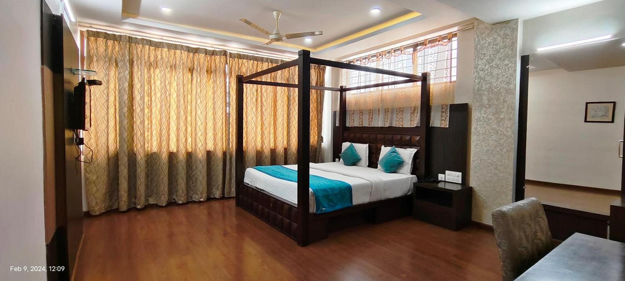The Lotus Boutique Hotel จิกมากาลูร์ ภายนอก รูปภาพ