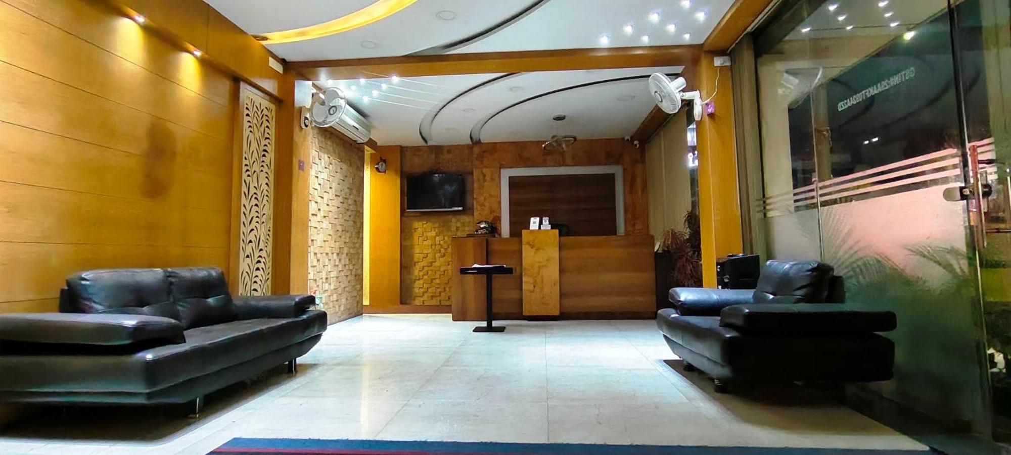 The Lotus Boutique Hotel จิกมากาลูร์ ภายนอก รูปภาพ