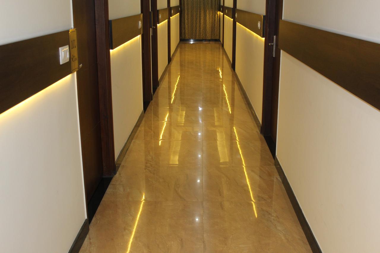 The Lotus Boutique Hotel จิกมากาลูร์ ภายนอก รูปภาพ